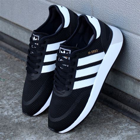 n 5923 w adidas